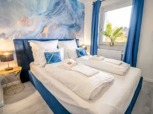 Image of Comfort Suite - Family+Business
