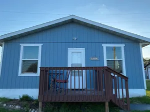 Image of Mi Cabaña, little cabin by Pelican Pete