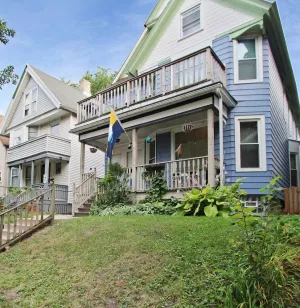 Image of Chic 2BR & PKNG Mins to Downtown, Fiserv, Brewers Rave, St. Lukes, & Froedtert