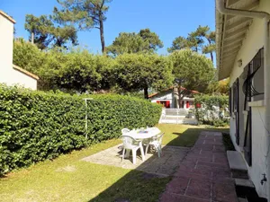 Image of Ronce-les-Bains - MAISON MITOYENNE avec son JARDIN PRIVATIF - AU CALME et SOUS LES PINS