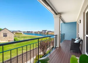 Image of Modern canal apartment sleeps 2