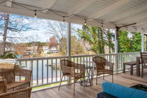 Image of Lake Escape's Barefoot Bungalow