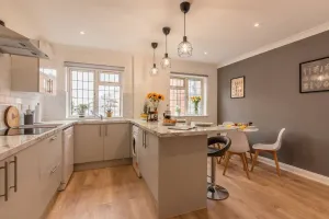 Image of Luxury Southampton house with garden and parking