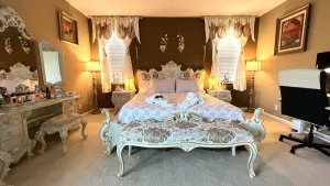 Image of 120 #7 Master 2 queen beds suite beauty private bathroom 40 mins DTSJ