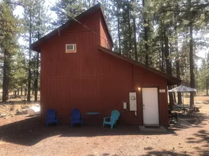 Image of Cheerful 2-Bedroom Cottage Near Eagle Lake