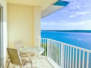 Image of Amazing waterfront condominium at Boca Ciega Resort