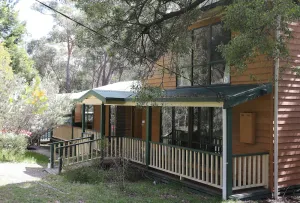Image of Tall Timbers, Tall Timbers Six Bedroom Holiday House in Halls Gap