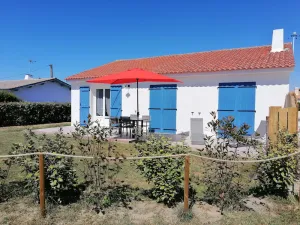 Image of Detached house near beach and shops