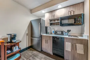 Image of Tempe Studio One bedroom w pool, jacuzzi, gym perfect location