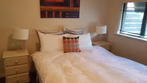 Image of Cosy and Central Stanley St Unit - Central one bedroom apartment with a queen bed and kitchen facilities plus unlimited high speed wifi.