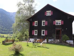 Image of Beautifully renovated farmhouse, dream location