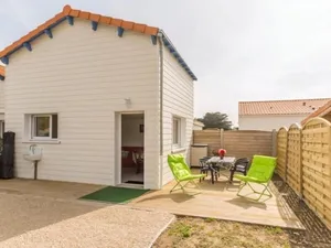 Image of Coastal Cottage, 200m from the Sea - Terrace, Parking, Wifi, and Pet-Friendly