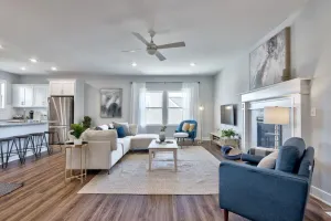 Image of Elegant New Build Home W\/ Office