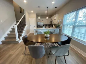 Image of 🌟DAHLMAN rows- close to Downtown w\/garage parking
