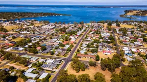 Image of Enjoy a glass of wine, or the short stroll down to Paynesville