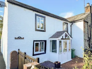 Image of A cosy character 18th century cottage with enclosed garden close to Ullswater.
