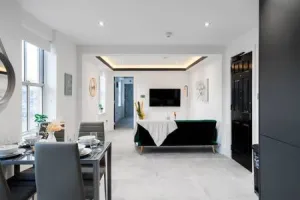 Image of Modern 1BR Apartment Newbury Town Centre