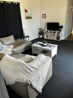 Image of The little white box