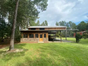 Image of SOUTHERN COMFORT: Beautiful Lake Eufaula get-a-way FISHERMAN Welcome!