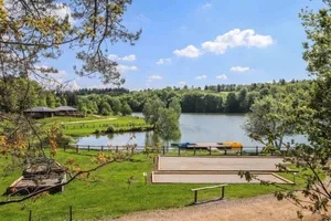 Image of Vue sur le lac Monédières | Chalet mitoyen + Spa