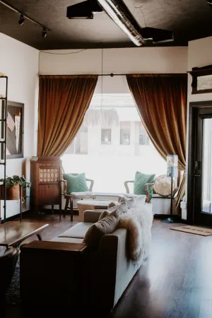 Image of Modern Heirloom Haus: brick + mortar shop turned sweet little haus on Main St