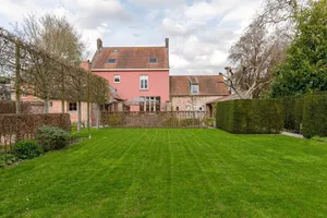 Image of Luxurious Family Villa with Garden