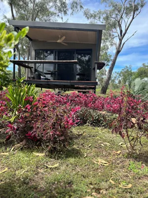 Image of Spacious modern Bungalow Desert Rose: 10 minutes to Litchfield National Park