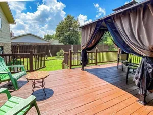Image of Beautiful Chapman Inn - spacious yard, 5 min from downtown HSV!