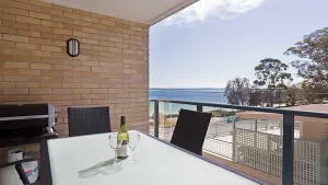 Image of Shoreline, 4,7 Victoria Parade - Views over Fly Point and close to Nelson Bay Marina