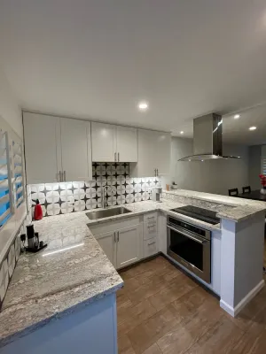 Image of Mid century condo in Magnesia Falls Cove