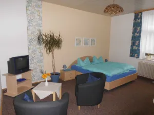 Image of Double Room with Shared Bathroom - Private room - P. Krol