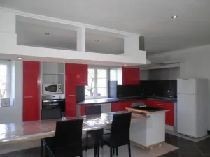 Image of Spacious cottage + garden, parking nearby. landing beach \/ port