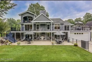 Image of Perfect Vacation Home! 2 Master Suites! Game Rm Arcade Fish Kayak 15 Mins to ND