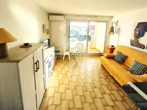 Image of Studio climatisé avec piscine et parking à 20m de la mer - FR-1-607-75