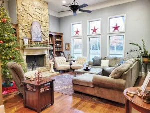 Image of Big Christian Home 2 Living Rooms-★5 miles to College Station★ 12 Wooded Acres