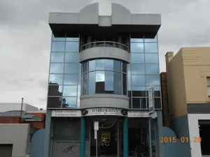 Image of Harringtons102