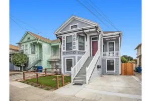 Image of The Hidden Gem- Pristine Renovated Flat Near Beach