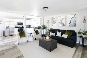 Image of Stylish Home in Geneva, Ohio | Near Wineries | SPIRE | GOTL, Newly Renovated 4 Bedroom House in Ohio