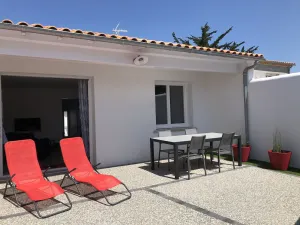 Image of 2 private terraces - all on foot - week suppl -50€