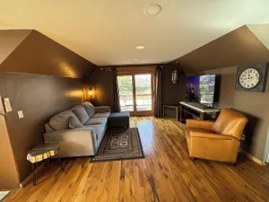 Image of **STUNNING!** 5 Star! Modern cottage \/ cabin getaway  Lake Minnetonka \/ Wayzata