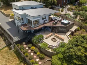 Image of River View Holiday House Sleeps 8 10min to CBD