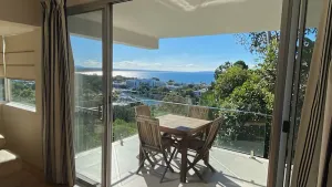Image of Kalimna 2 Picture Point Crescent 35