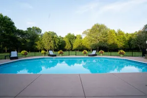Image of Close to BROADWAY BNA-Gorgeous Home - Idyllic Countryside - Heated Pool Hot Tub