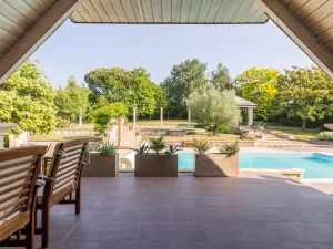 Image of Gîte authentique avec piscine chauffée et jardin paysager près de Nantes - FR-1-306-962