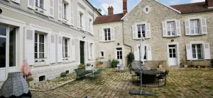 Image of Charming mansion in the Fontainebleau forest