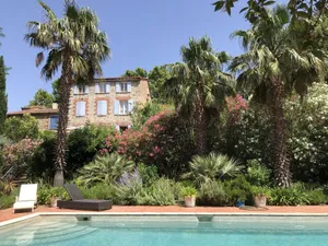 Image of Stunning spacious Mas   .. 7 mins from the sea