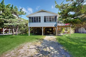 Image of Classic, dog-friendly beach home just up from the water with a deck, WiFi & AC