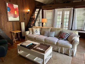 Image of Adorable 3 bed cottage - 2 blocks to private beach; pond; AC, pets ok