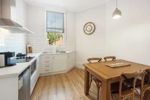 Image of Little Hopwood Apartment No1