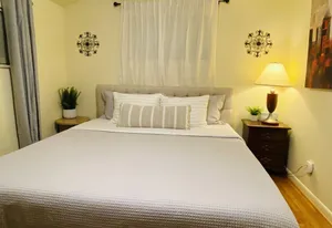 Image of Your Comfy Home in Pittsburgh with King beds and free parking